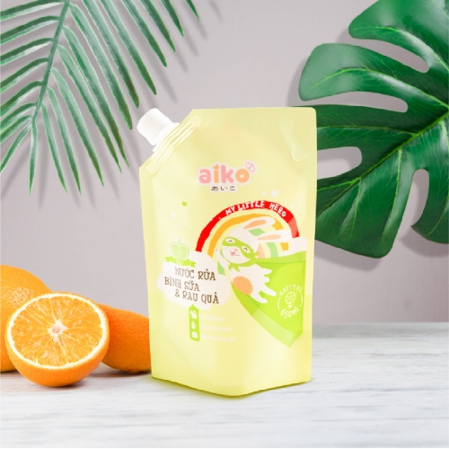 T&uacute;i tạo bọt rửa b&igrave;nh sữa v&agrave; rau quả Aiko hương t&aacute;o 650ml