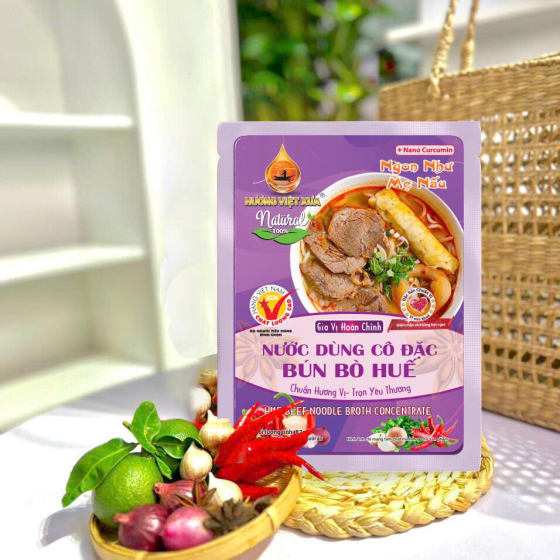 Nước d&ugrave;ng c&ocirc; đặc b&uacute;n b&ograve; huế
